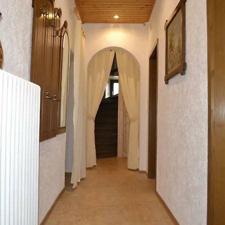 Kleines Nicole Apartment